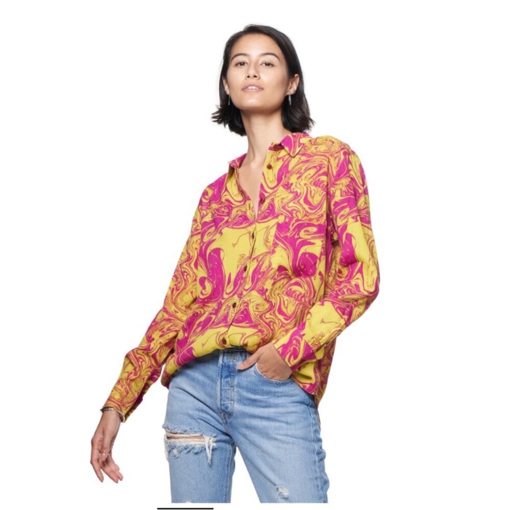 The Kit Zoe Shirt Citrus Swirl Pink and Yellow Marble M